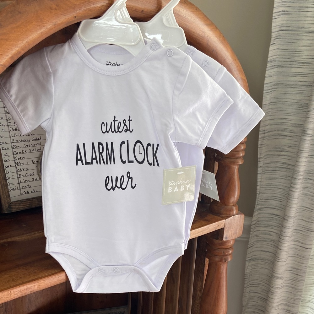 NWT‎ Bundle of 2 White Snap Shirts/Onesies 0-3 Months